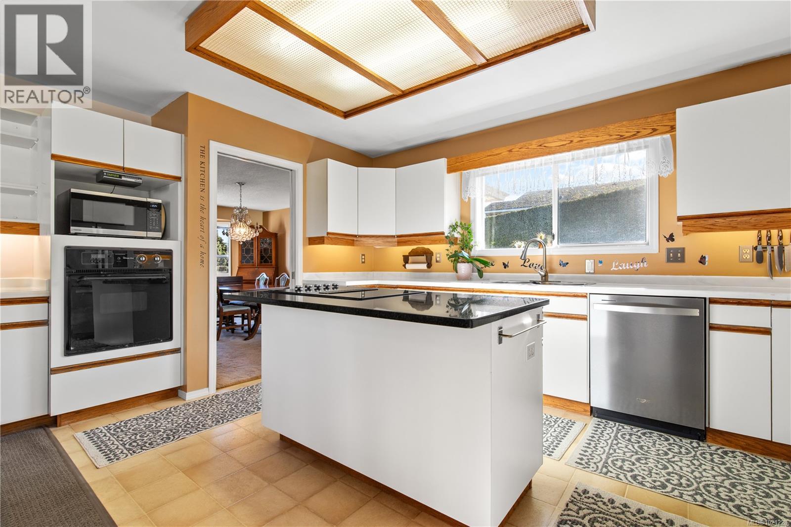 6524 Bella Vista Dr, Central Saanich