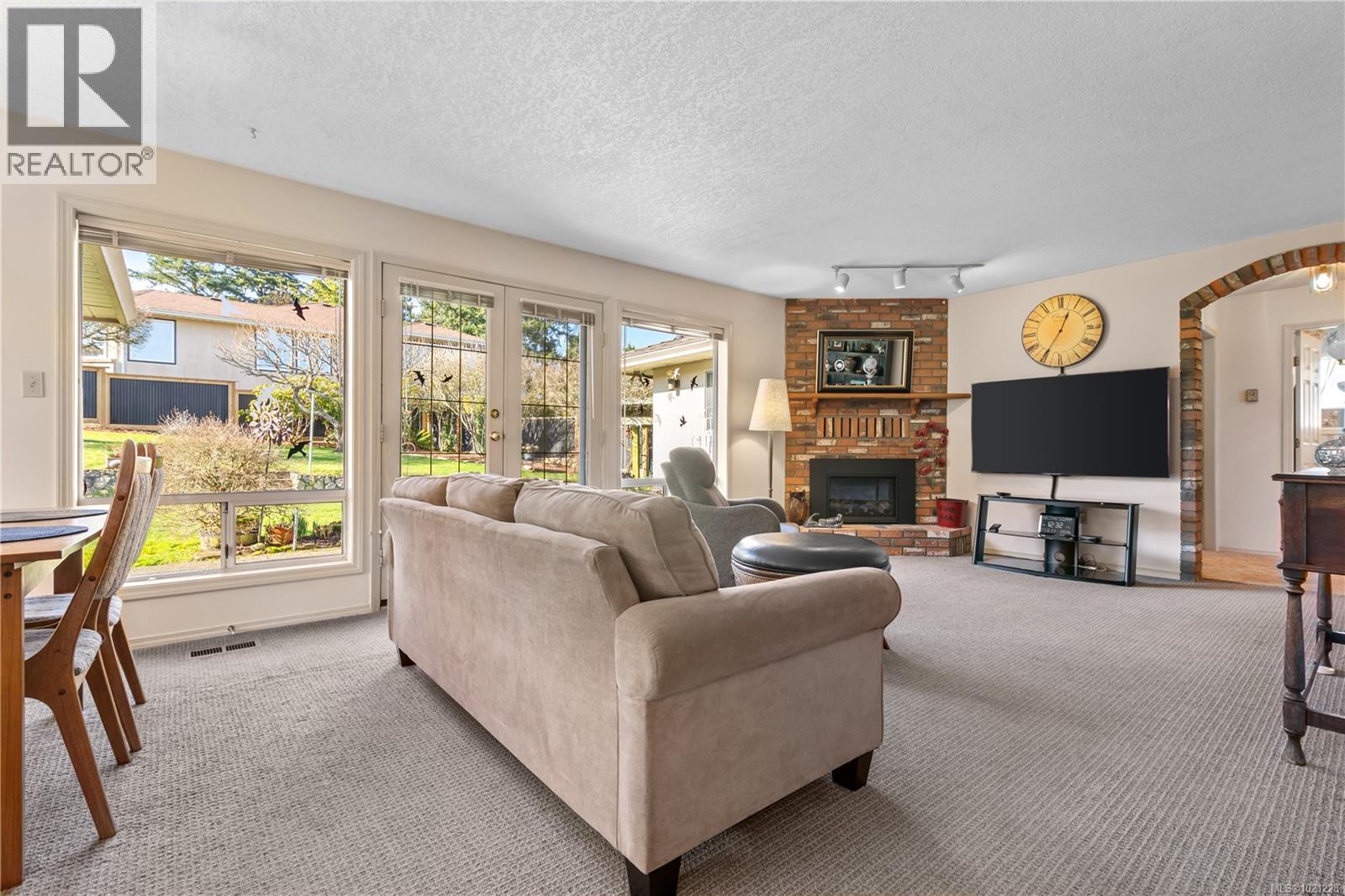 6524 Bella Vista Dr, Central Saanich