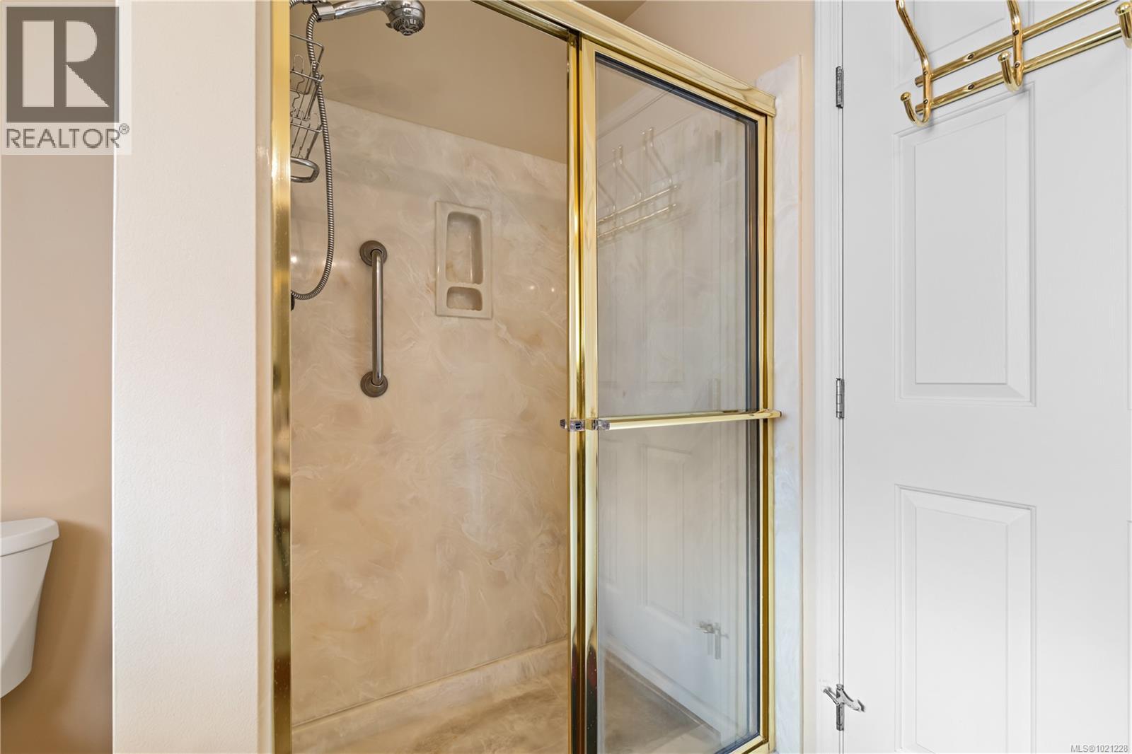 6524 Bella Vista Dr, Central Saanich