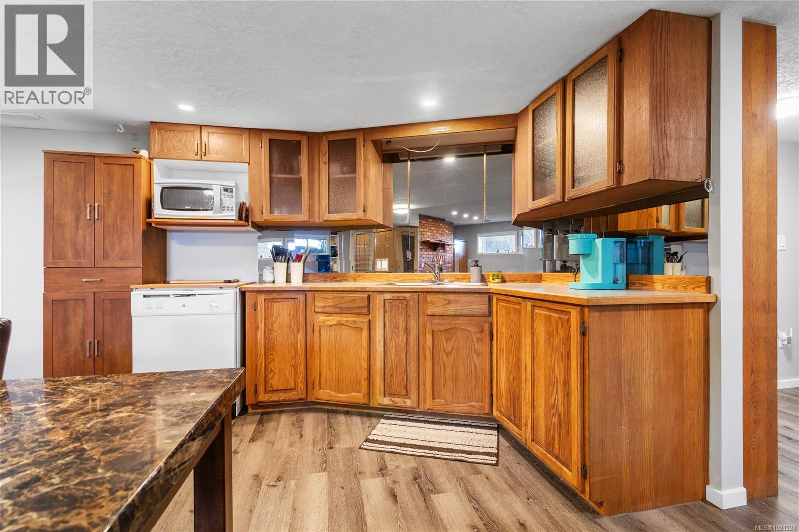 6524 Bella Vista Dr, Central Saanich