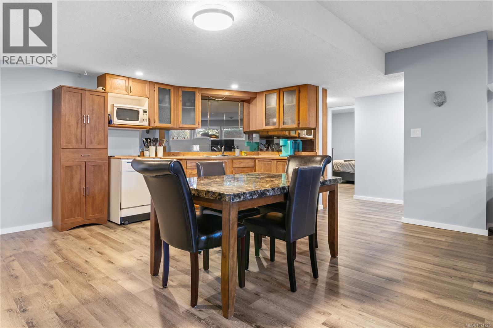 6524 Bella Vista Dr, Central Saanich