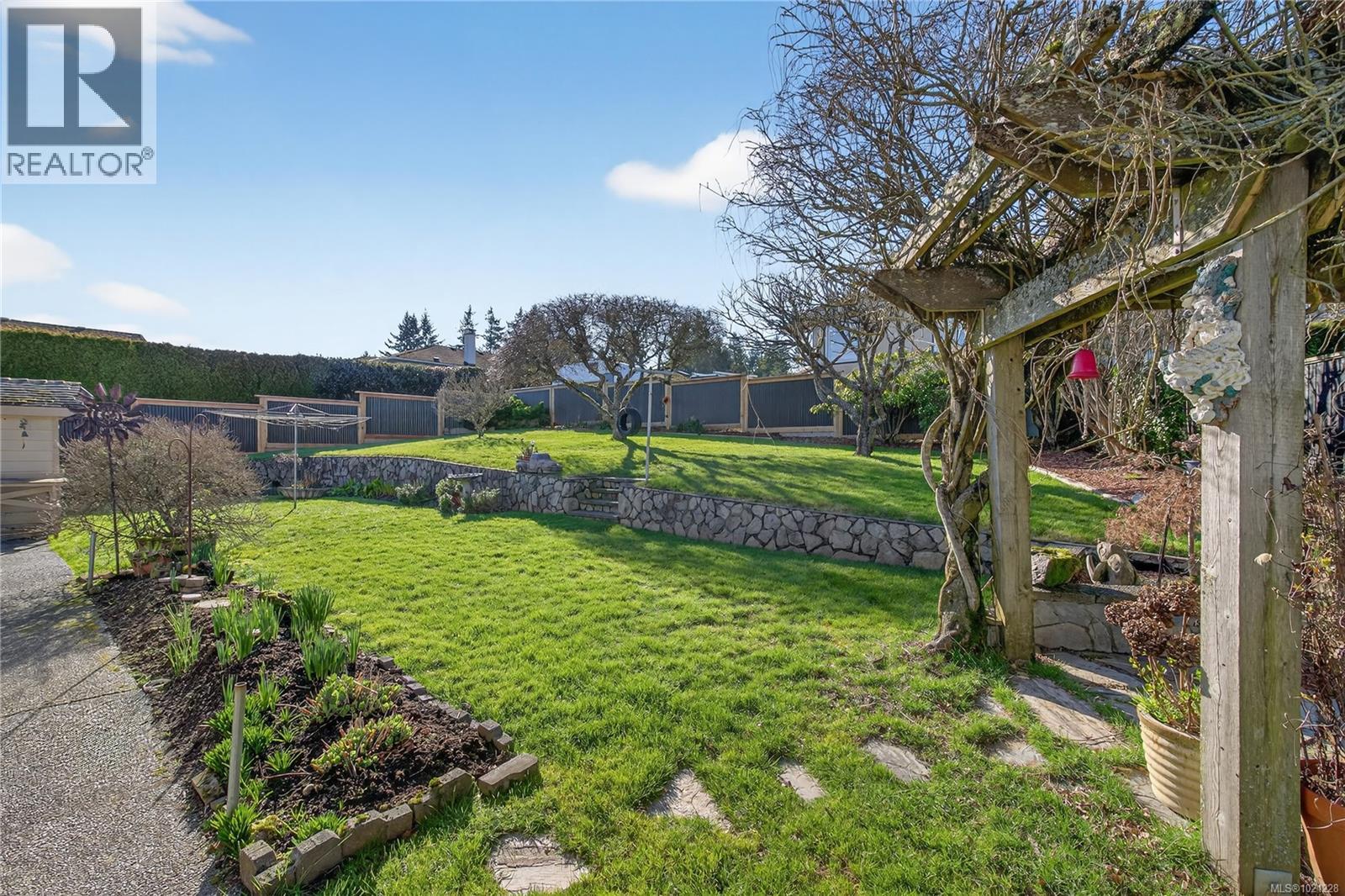 6524 Bella Vista Dr, Central Saanich