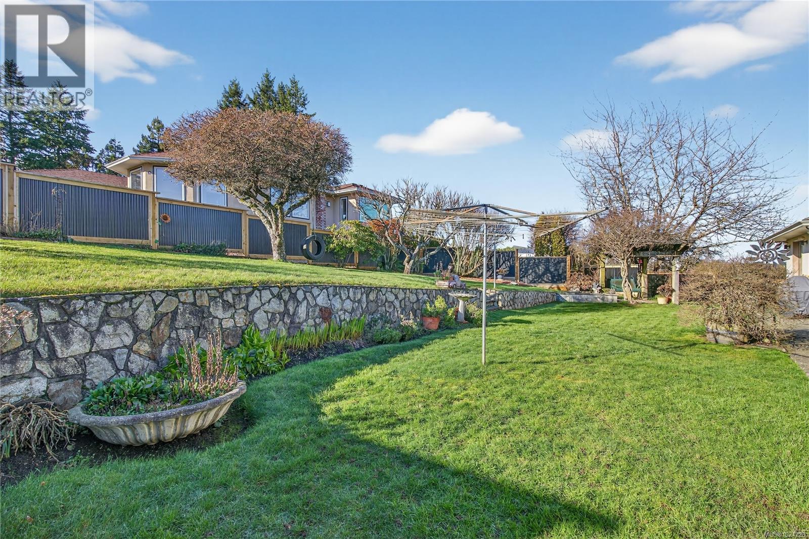 6524 Bella Vista Dr, Central Saanich