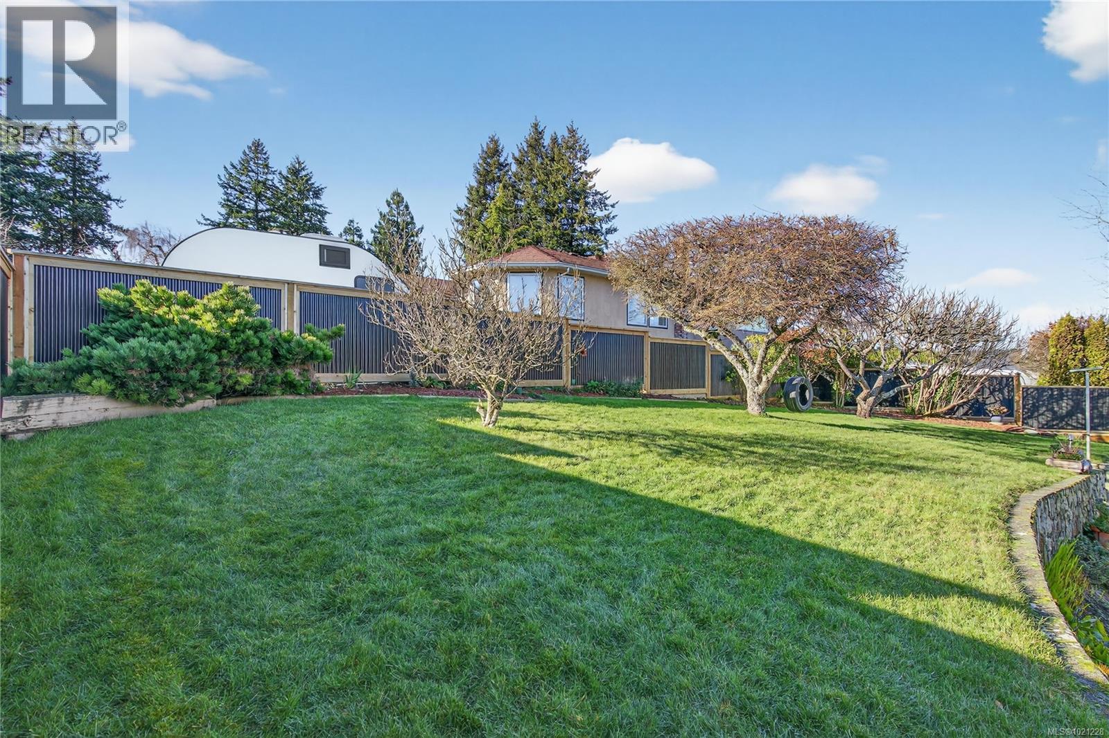 6524 Bella Vista Dr, Central Saanich