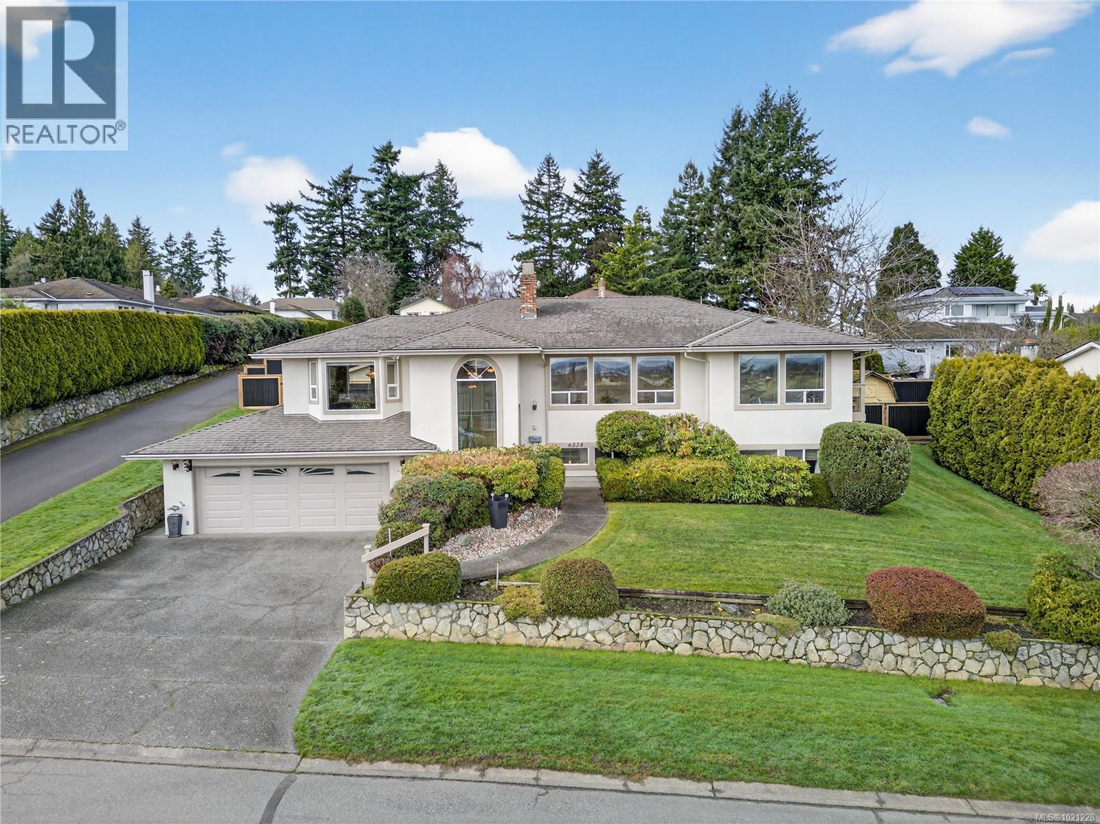6524 Bella Vista Dr, Central Saanich
