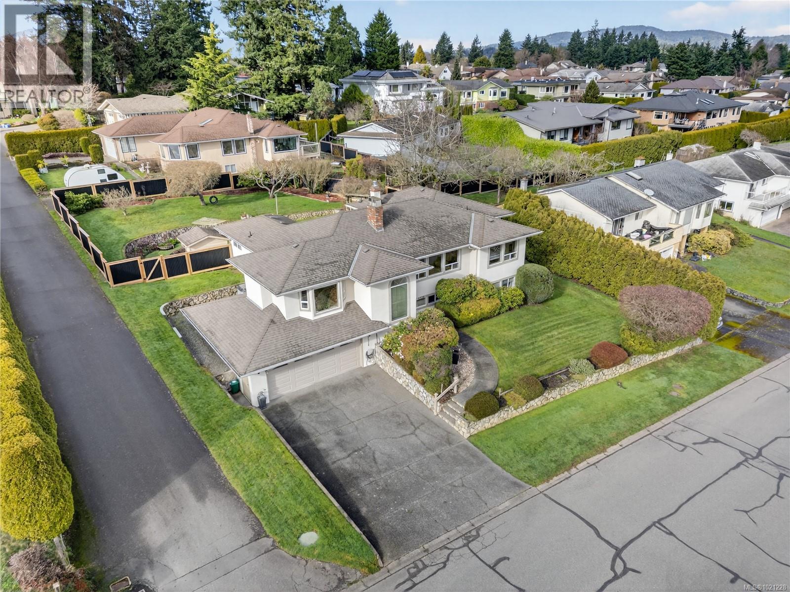 6524 Bella Vista Dr, Central Saanich