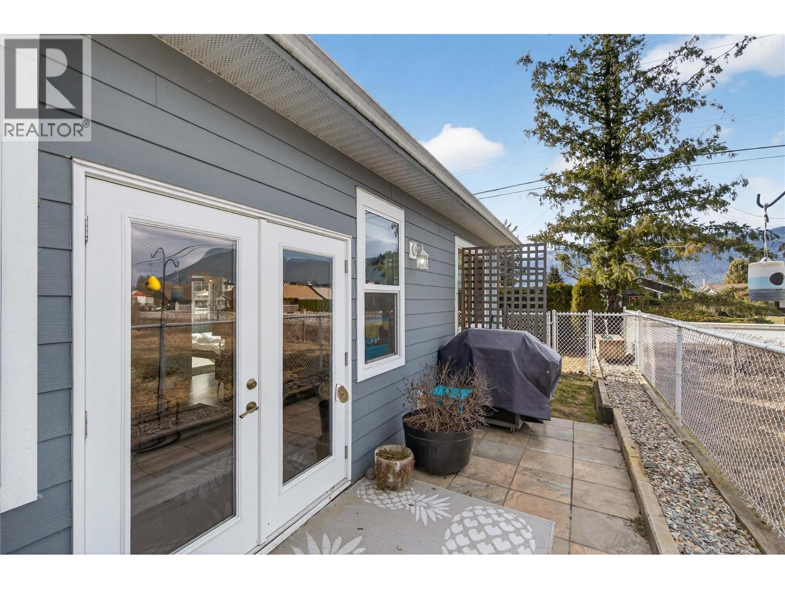 1330 10 Street SW Unit# 1, Salmon Arm