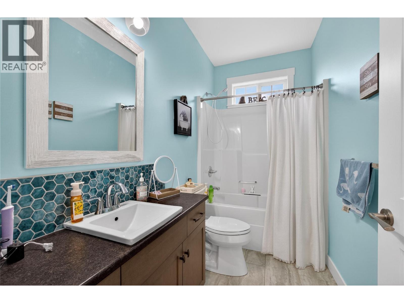 1330 10 Street SW Unit# 1, Salmon Arm