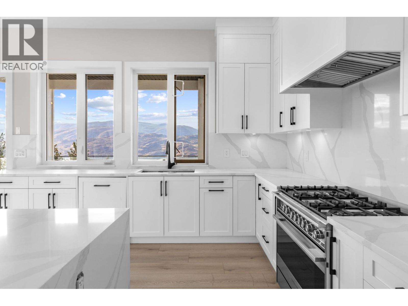 6052 Gerrie Road, Peachland