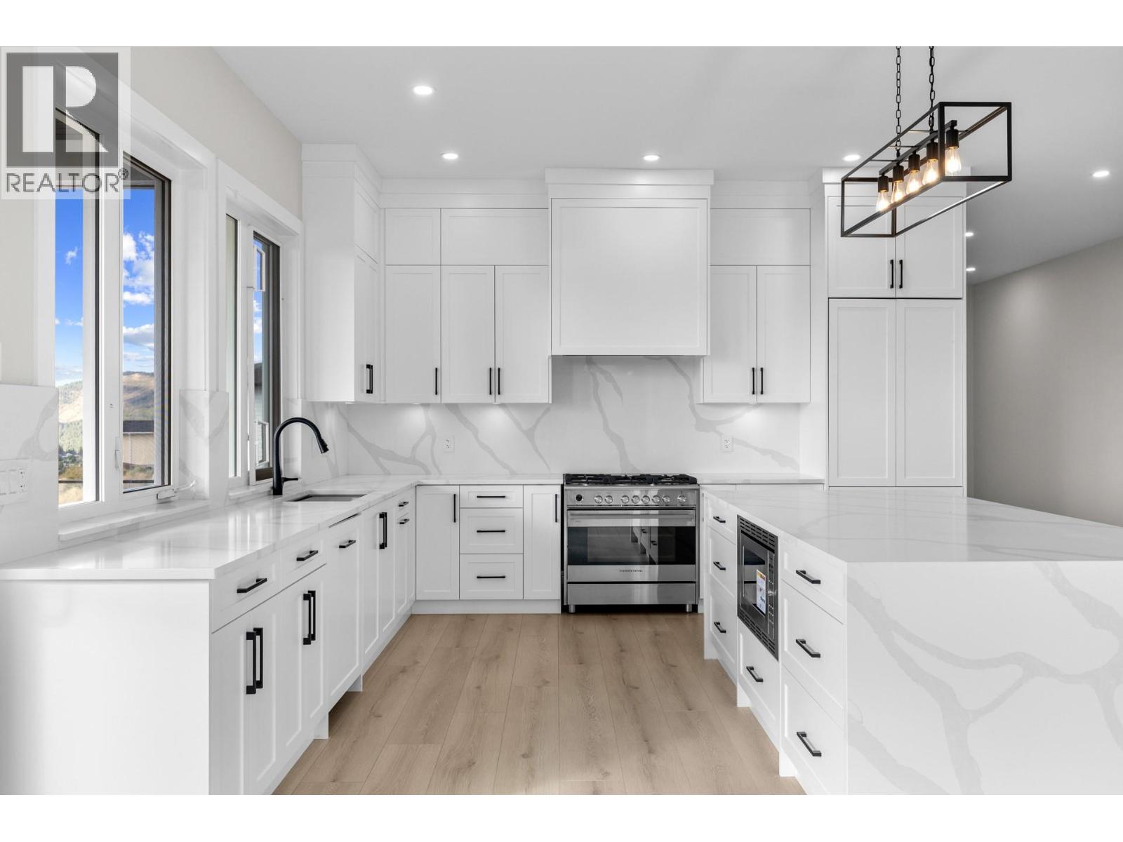 6052 Gerrie Road, Peachland