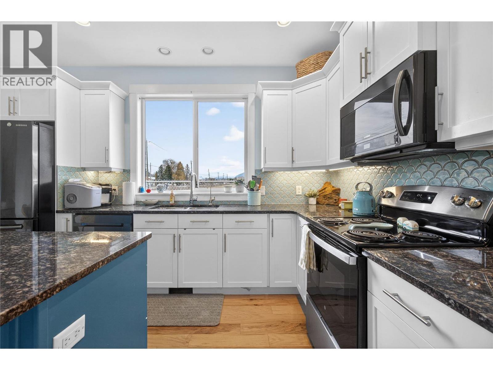 1330 10 Street SW Unit# 1, Salmon Arm