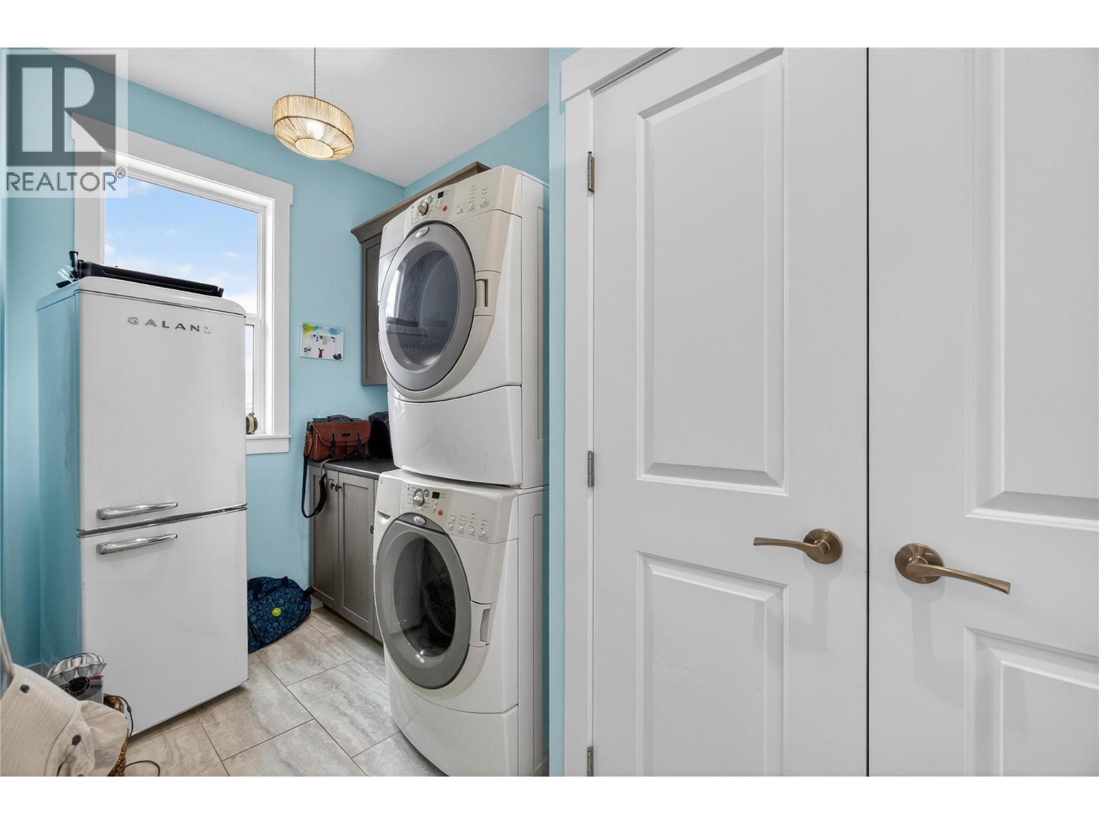 1330 10 Street SW Unit# 1, Salmon Arm