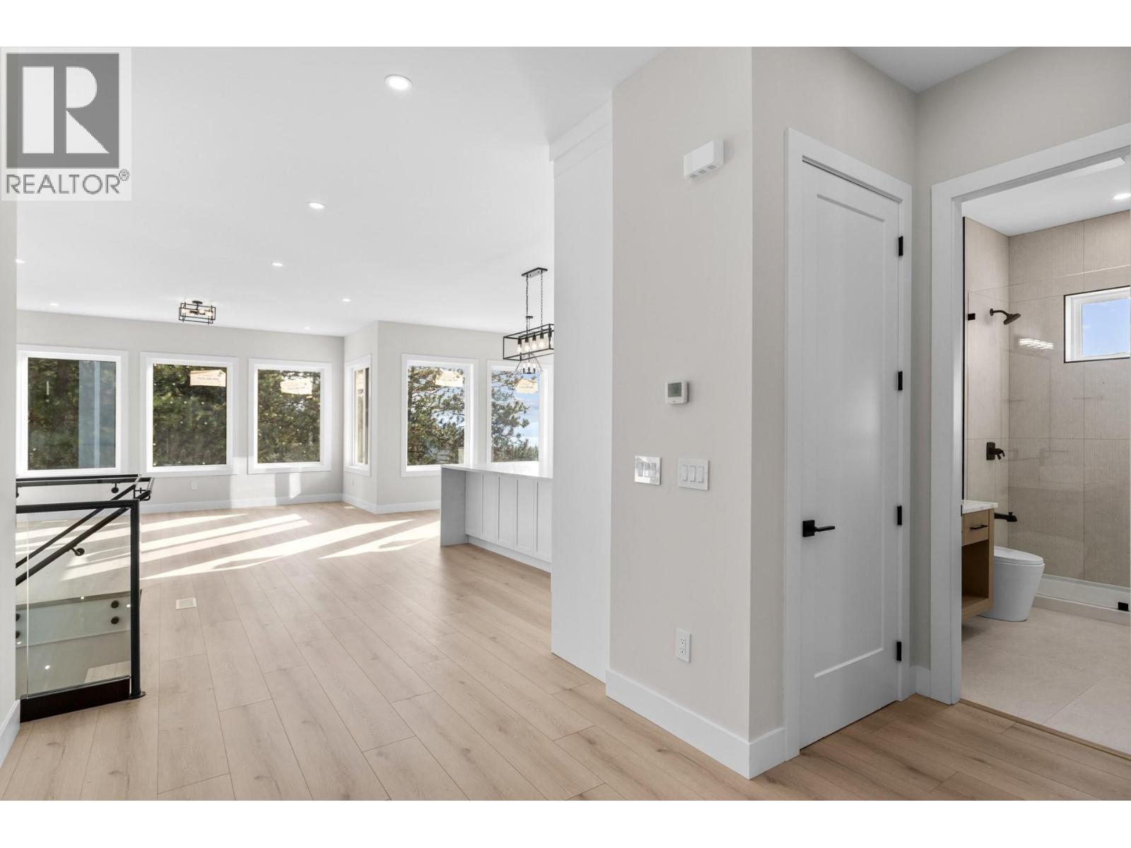 6052 Gerrie Road, Peachland