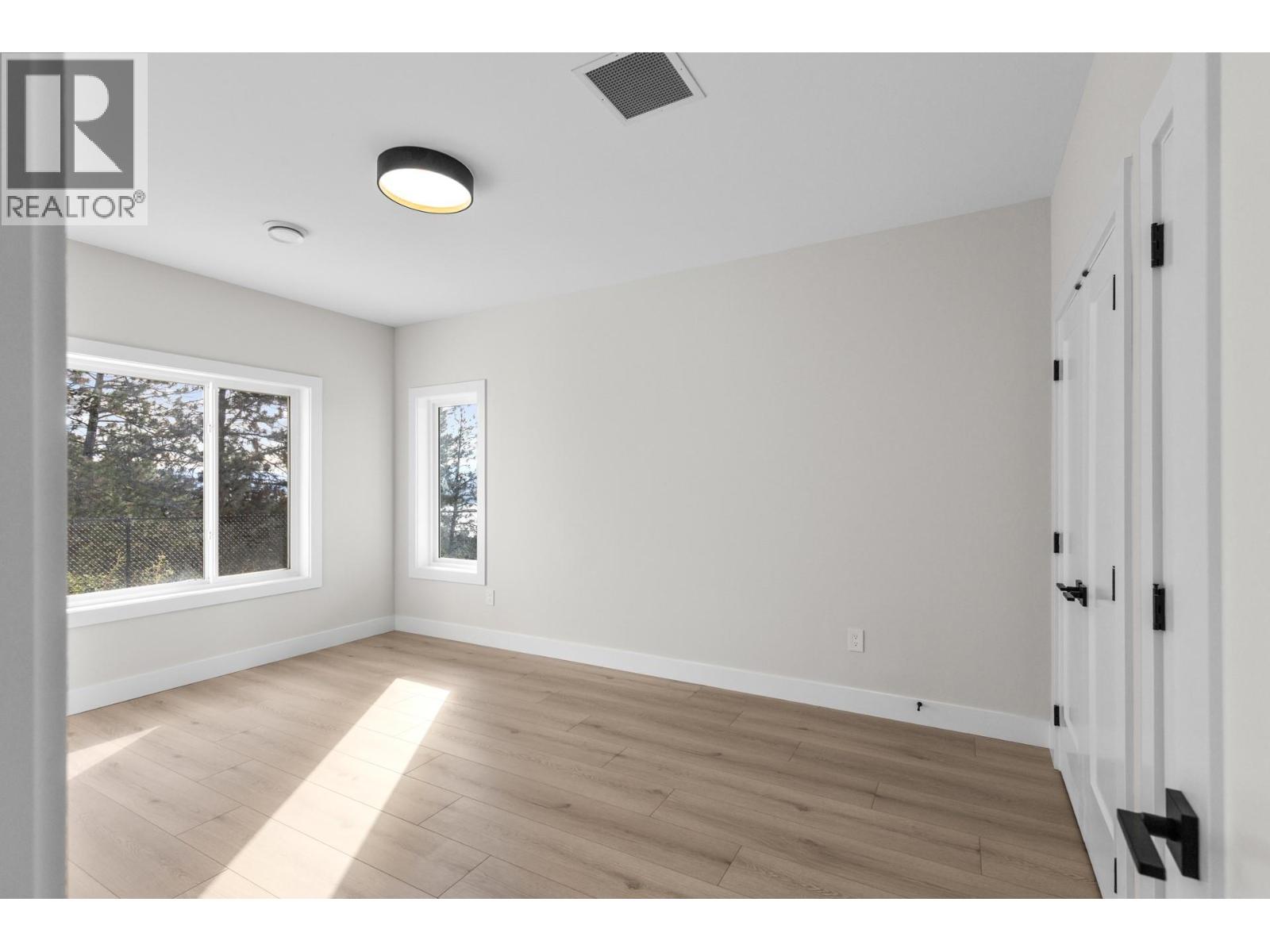 6052 Gerrie Road, Peachland