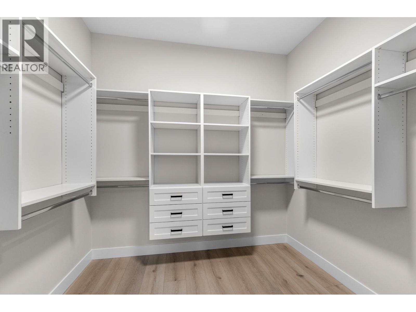 6052 Gerrie Road, Peachland