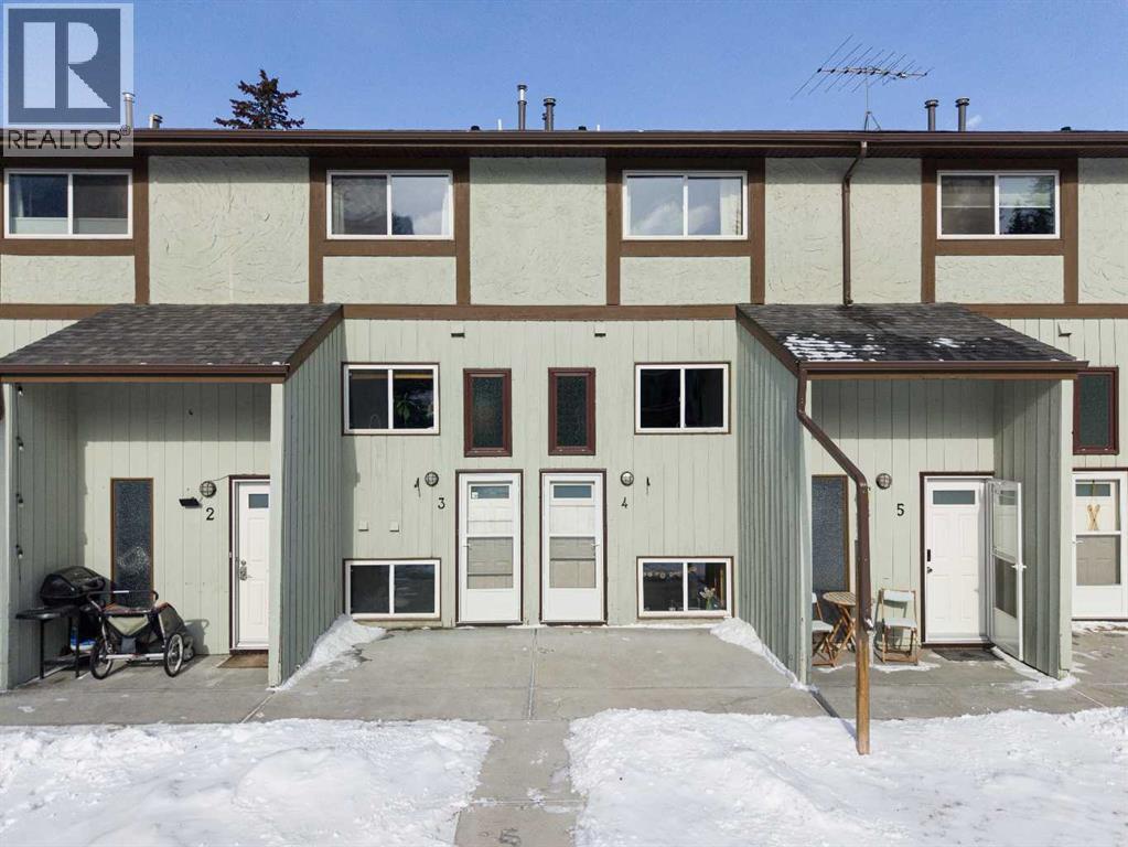 4, 630 3rd Street - Photo 5 of 49, Canmore, Alberta