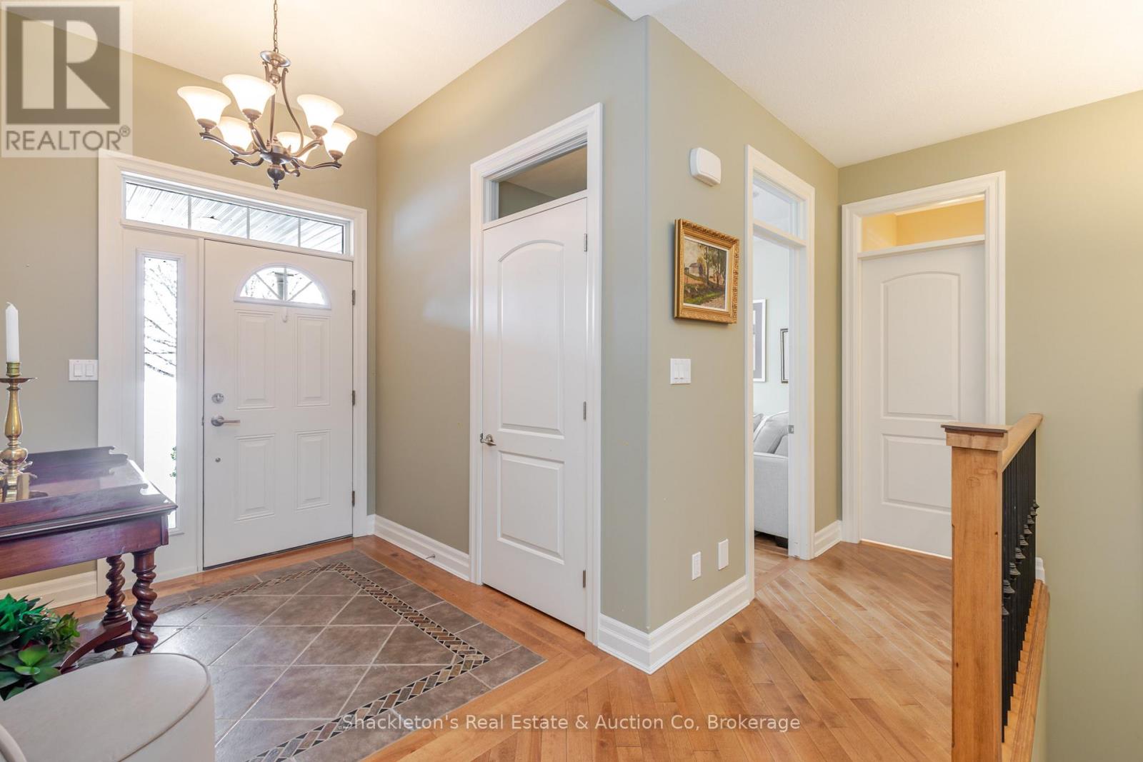 47 NORTH POINTE DRIVE - Photo 3 of 44, Stratford, Ontario