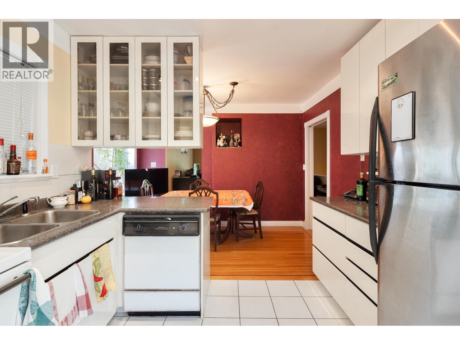 3136 W 11TH AVENUE, Vancouver