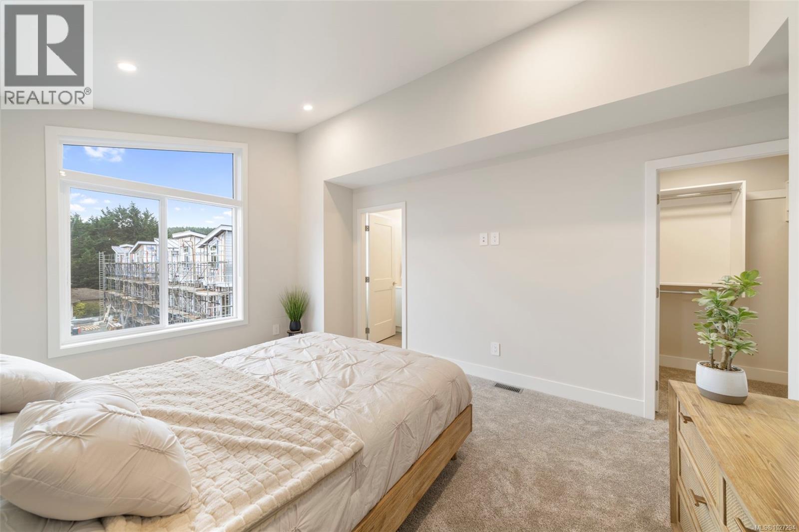  1210 Arcadiawood Court, Langford