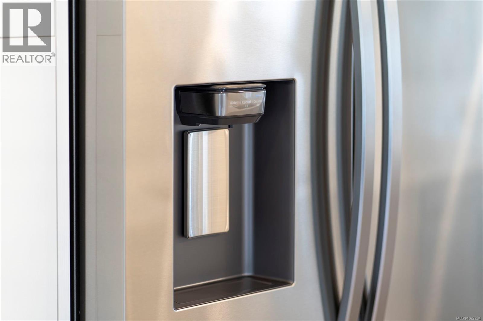  1210 Arcadiawood Court, Langford