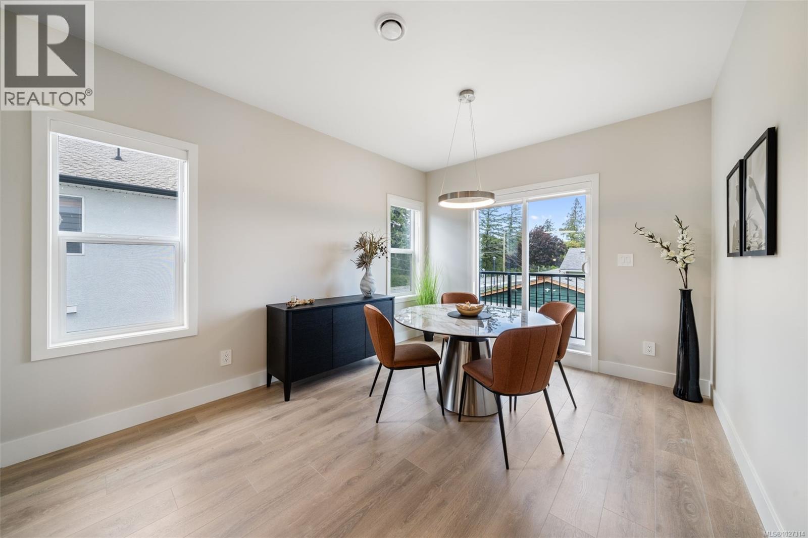  1203 Arcadiawood Court, Langford