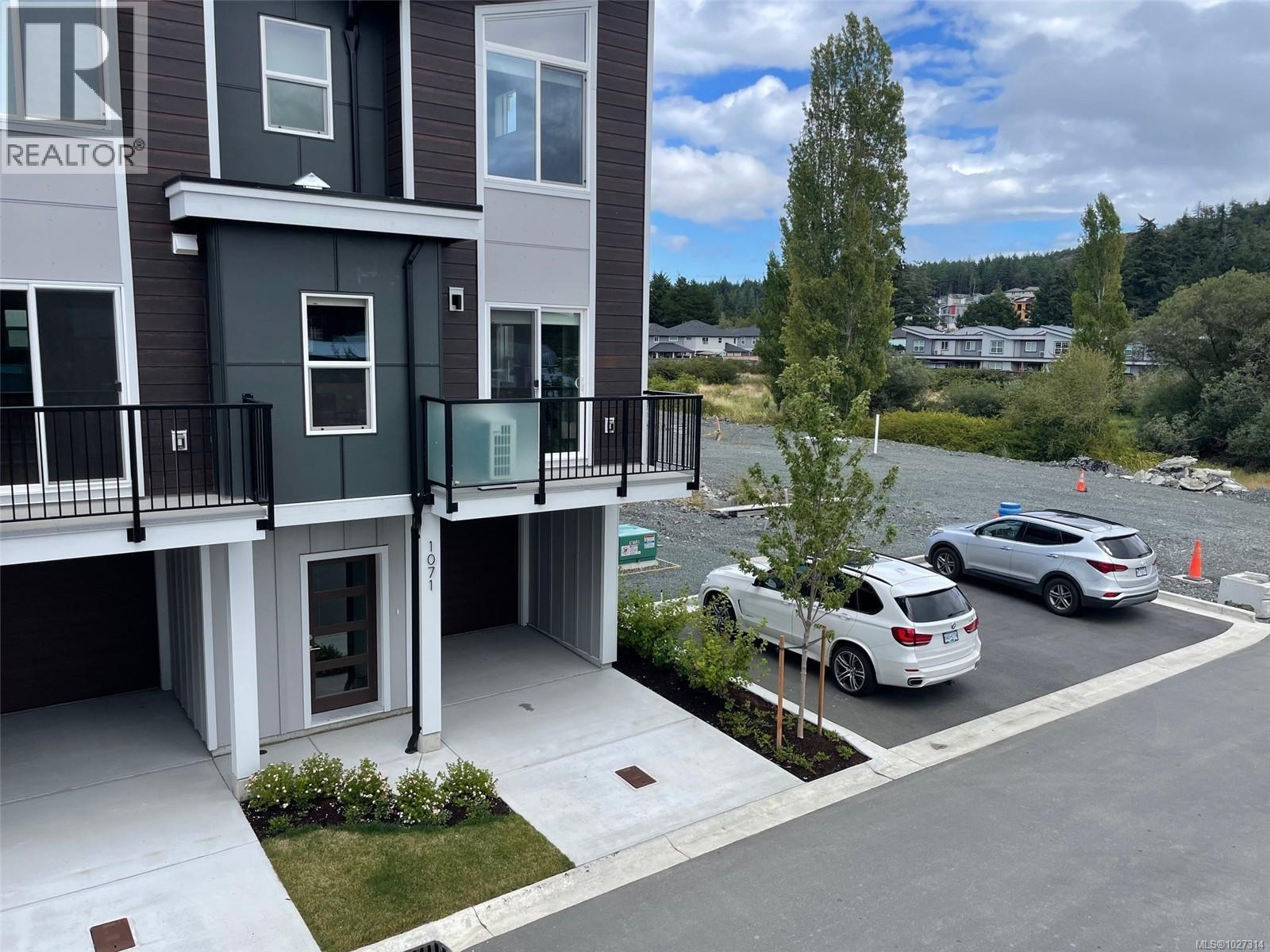  1203 Arcadiawood Court, Langford