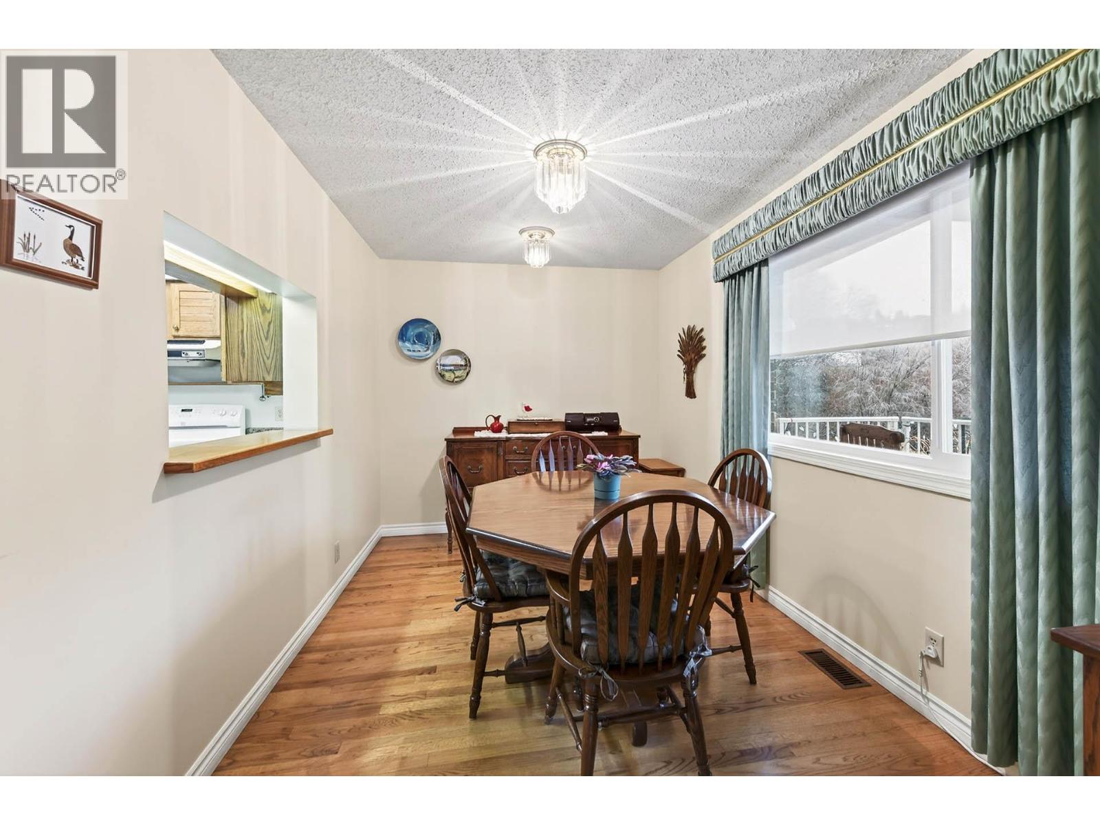 675 HUMPHREY ROAD - 20