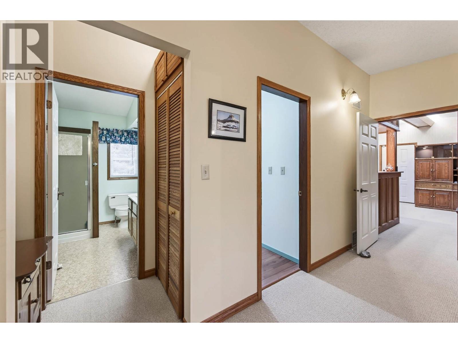 675 HUMPHREY ROAD - 34