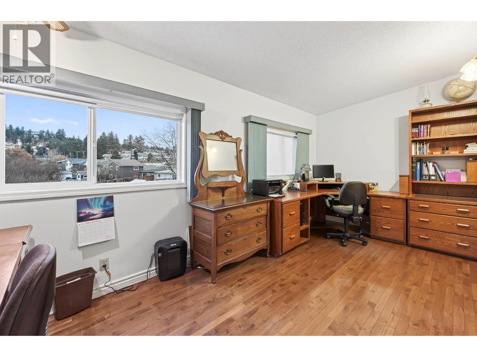 675 HUMPHREY ROAD - 40