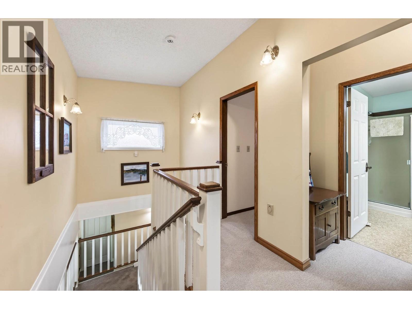 675 HUMPHREY ROAD - 33