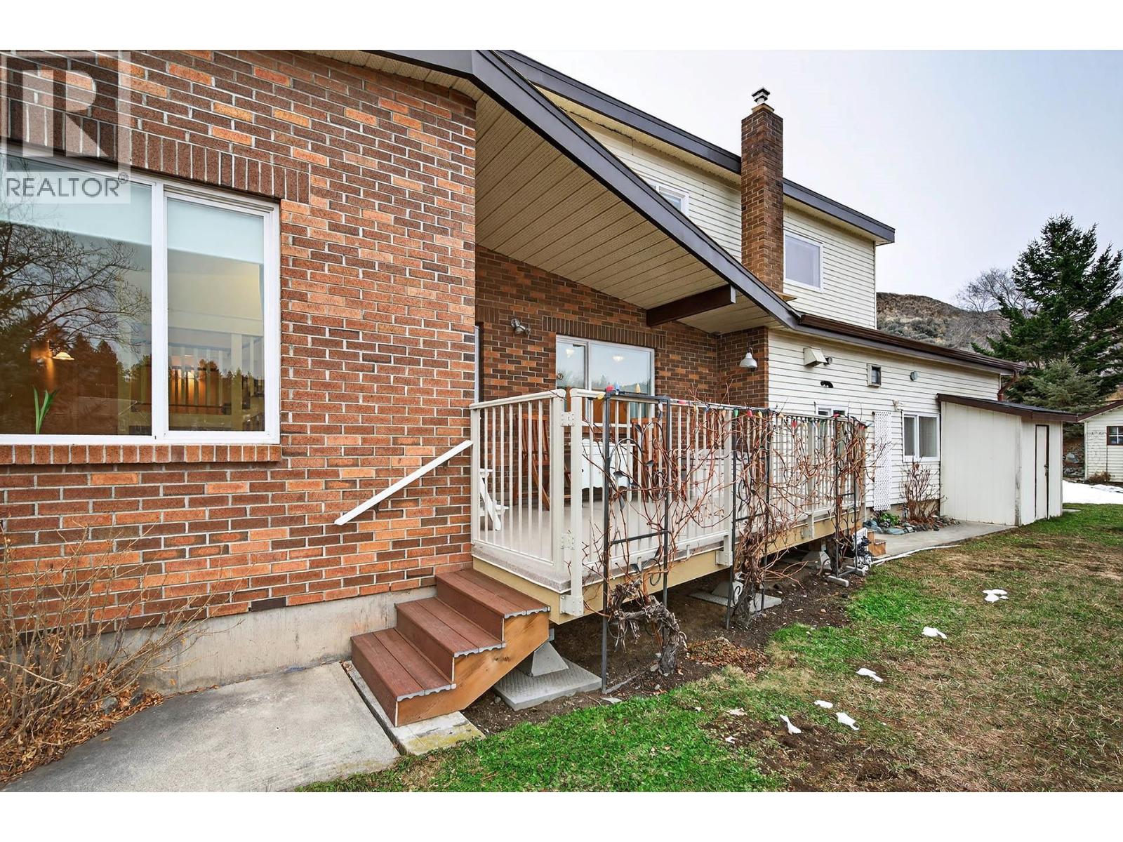 675 HUMPHREY ROAD - 67