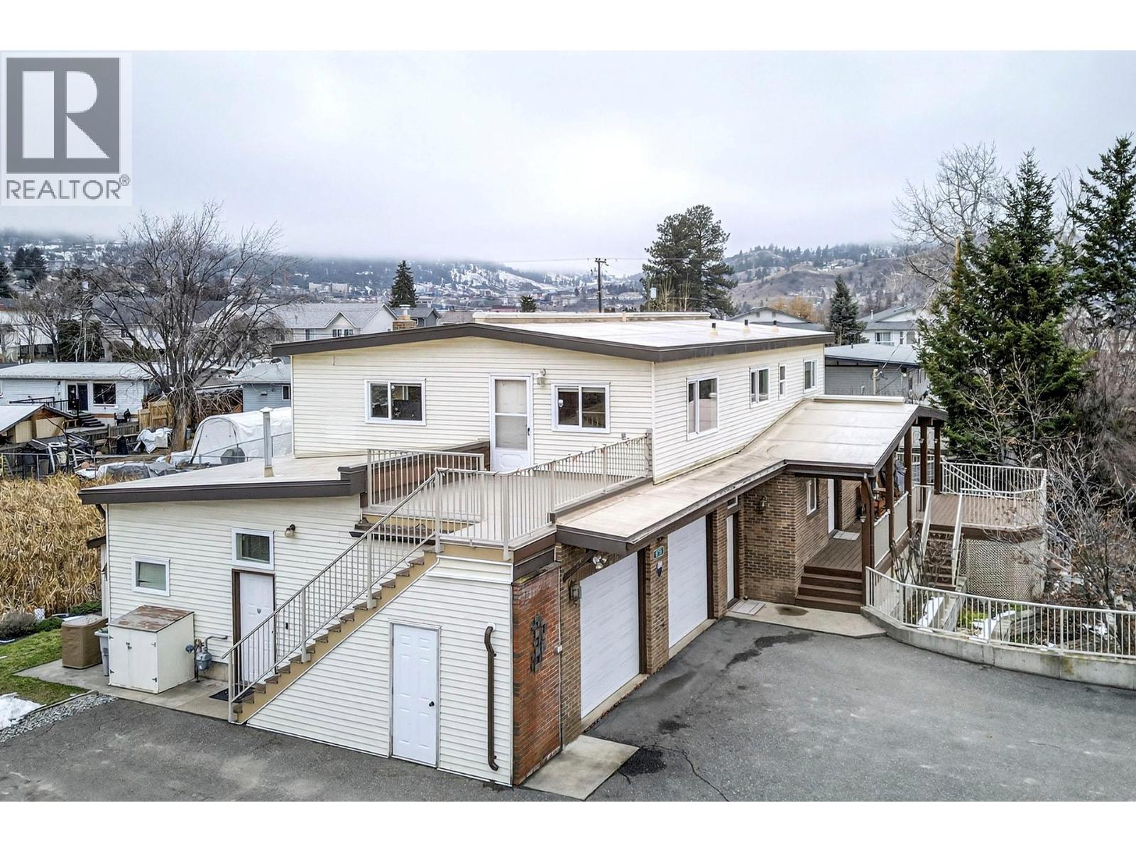 675 HUMPHREY ROAD - 64