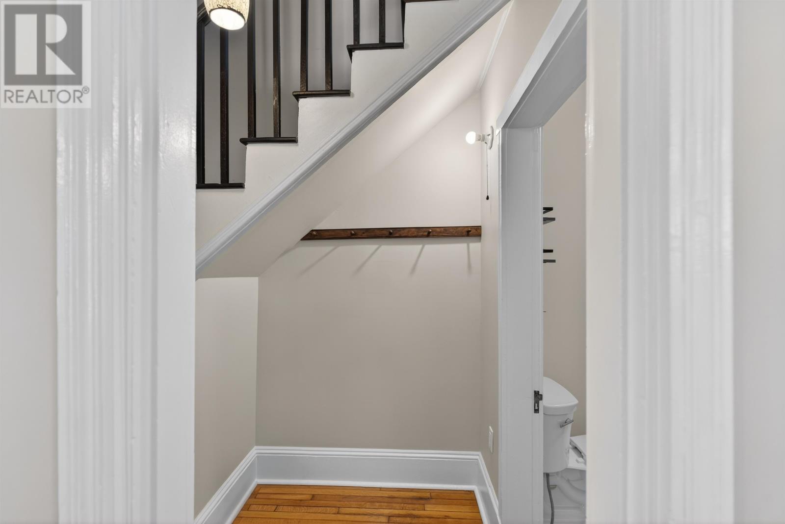 361-363 QUEEN STREET - 36