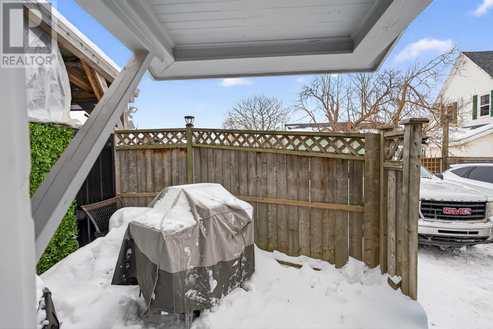 361-363 QUEEN STREET - 44