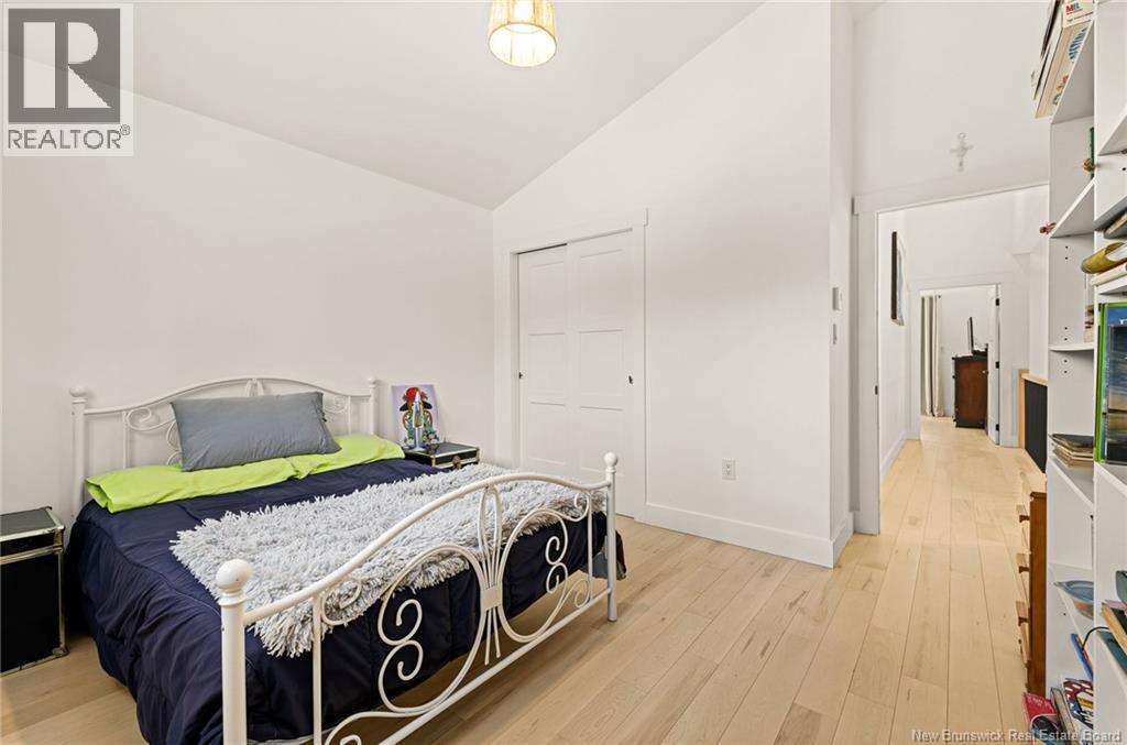 368 KAY ROAD - 30
