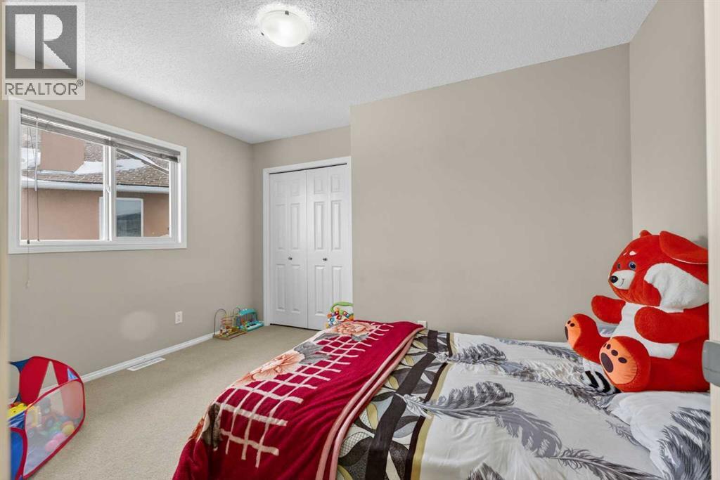 Single Family House for Sale in  Saddlecrest Crescent NE Saddle Ridge Calgary 