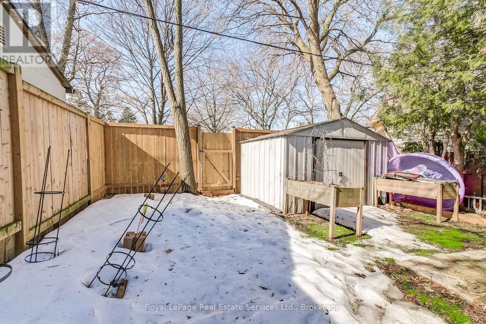 176 LEYTON AVENUE - 33