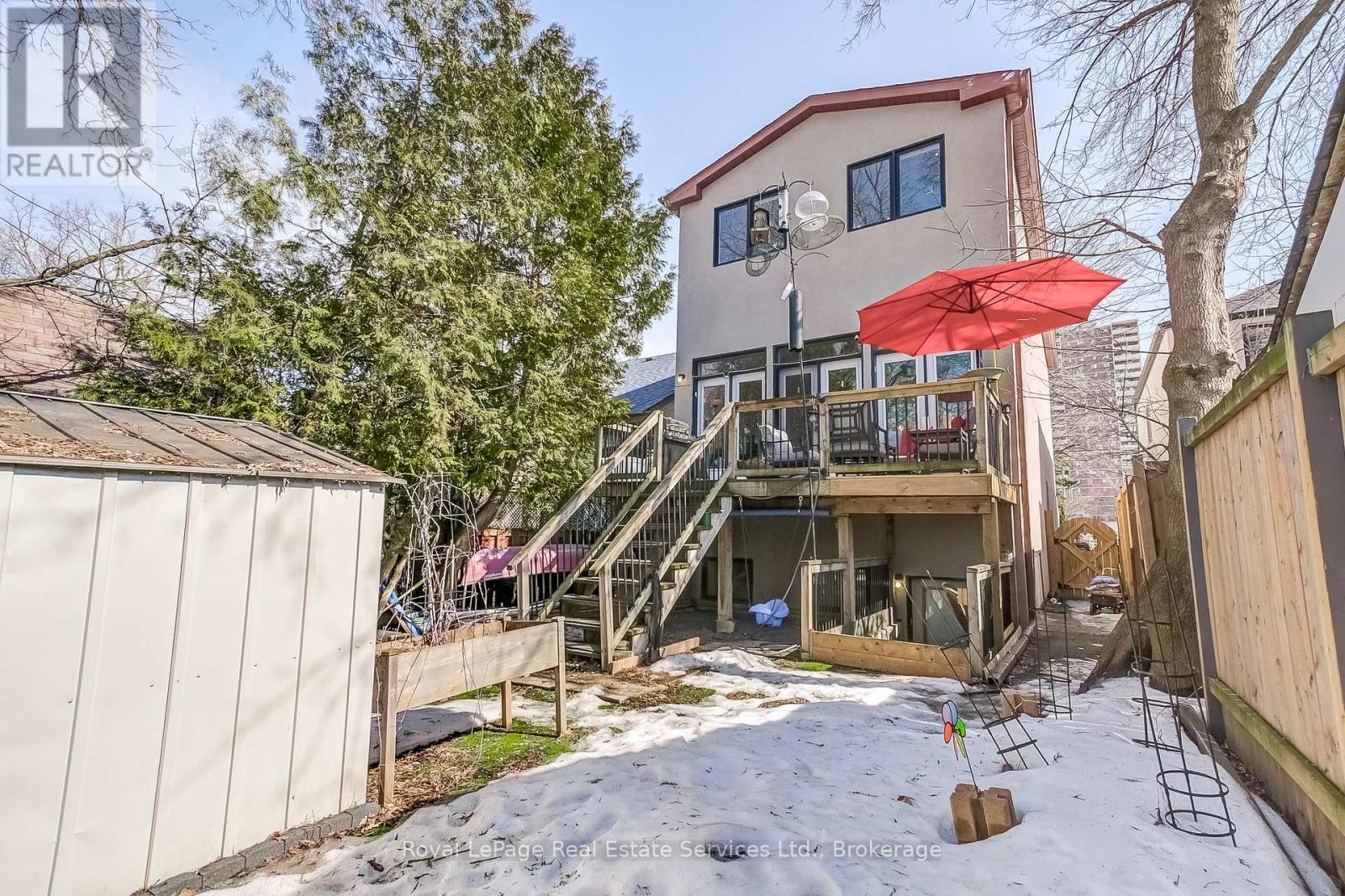 176 LEYTON AVENUE - 34