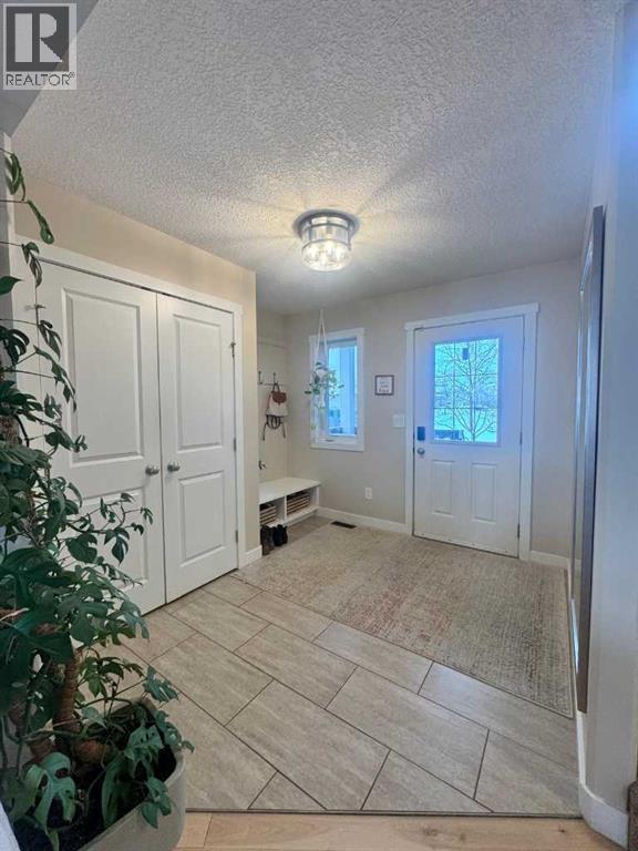 9307 94 Street - Photo 3 of 26, Wembley, Alberta