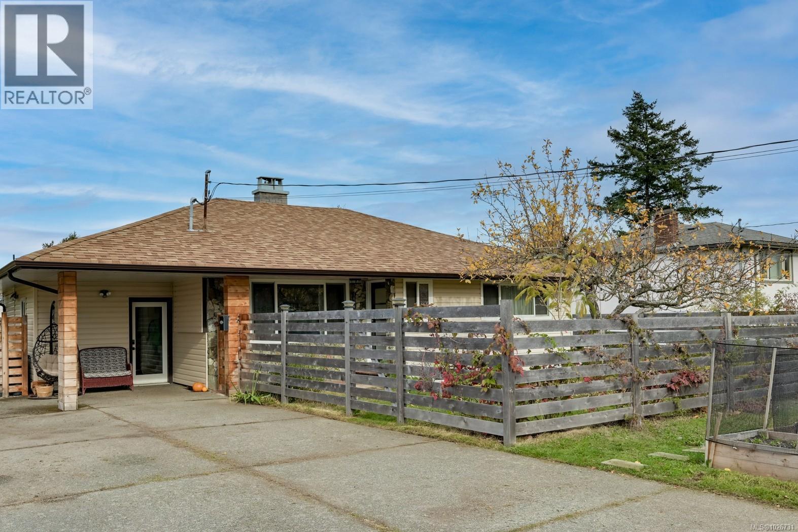 1680 Sheridan Avenue, Saanich