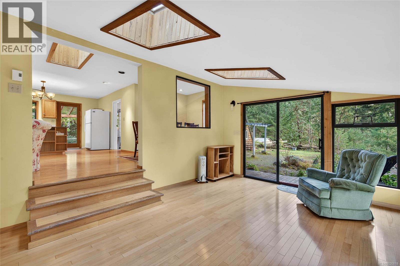  274 Trincomali Heights, Salt Spring