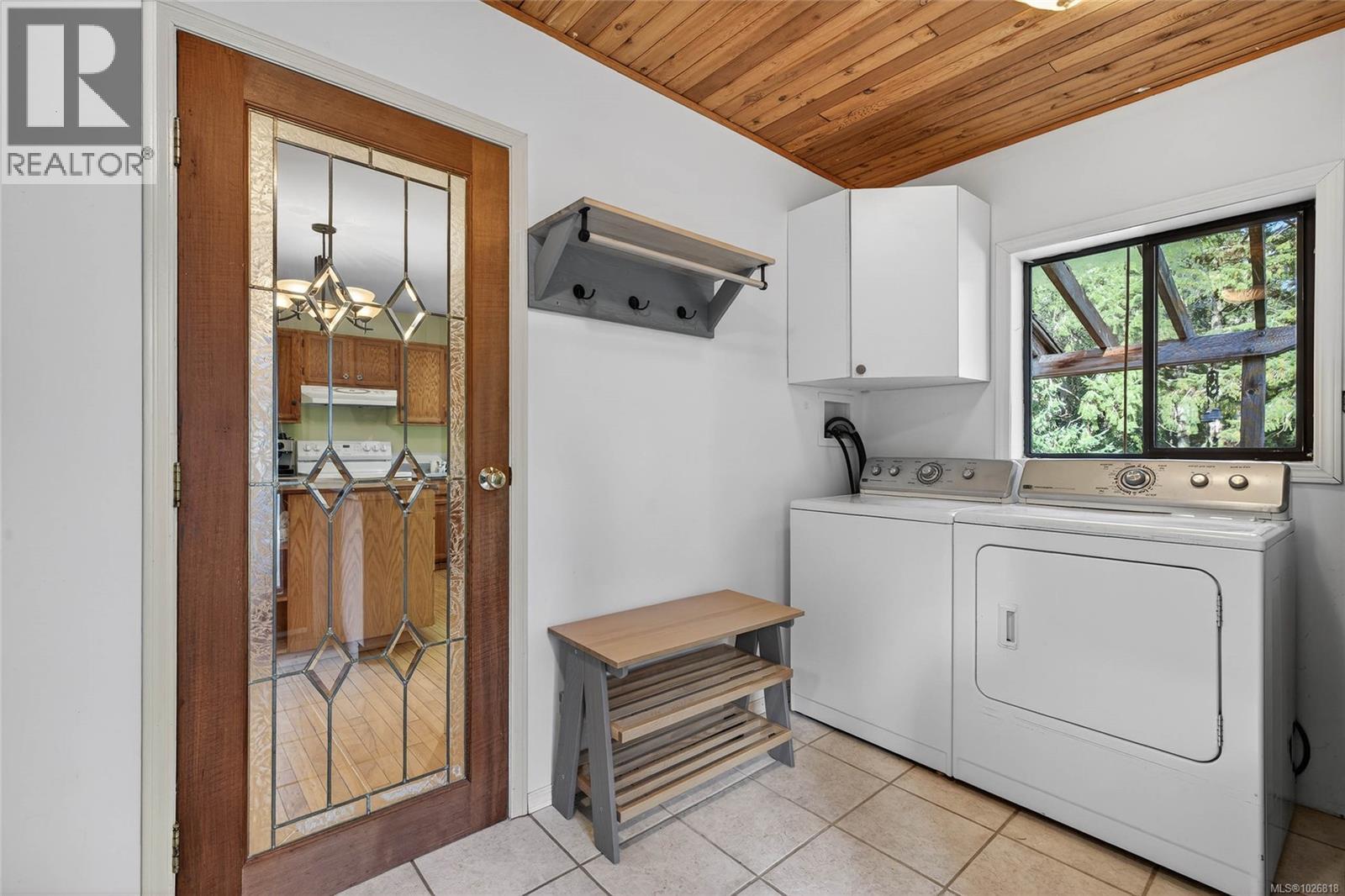  274 Trincomali Heights, Salt Spring