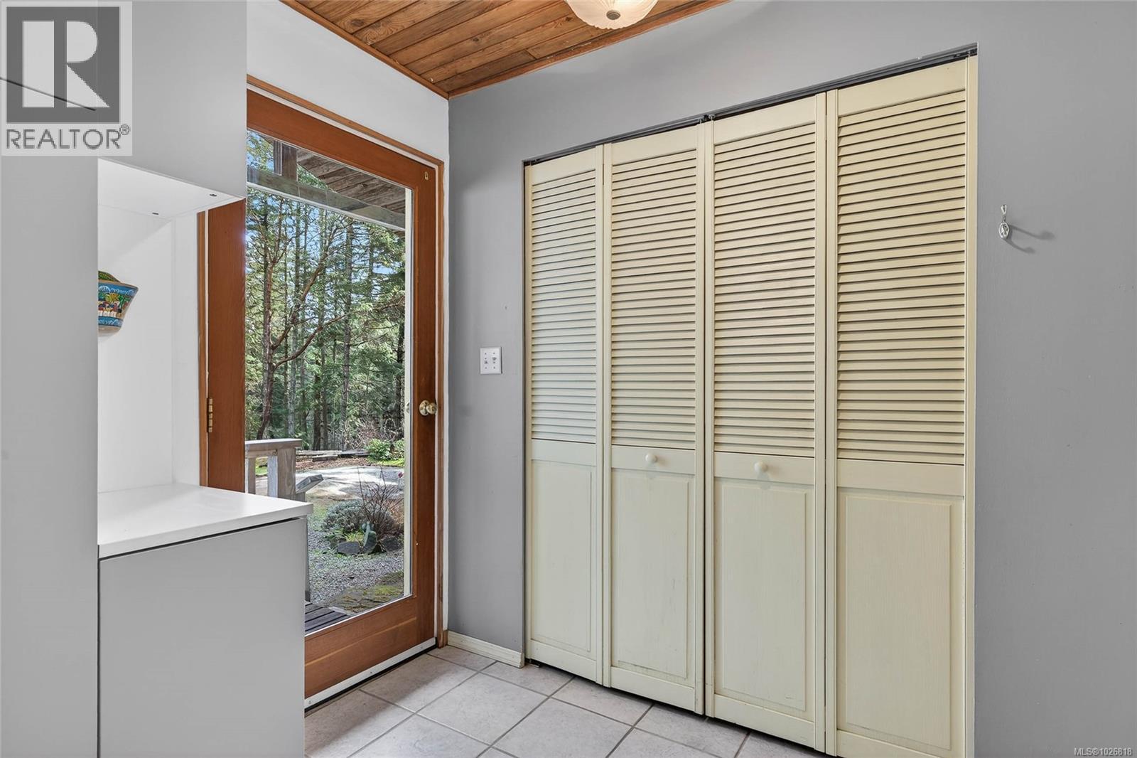  274 Trincomali Heights, Salt Spring