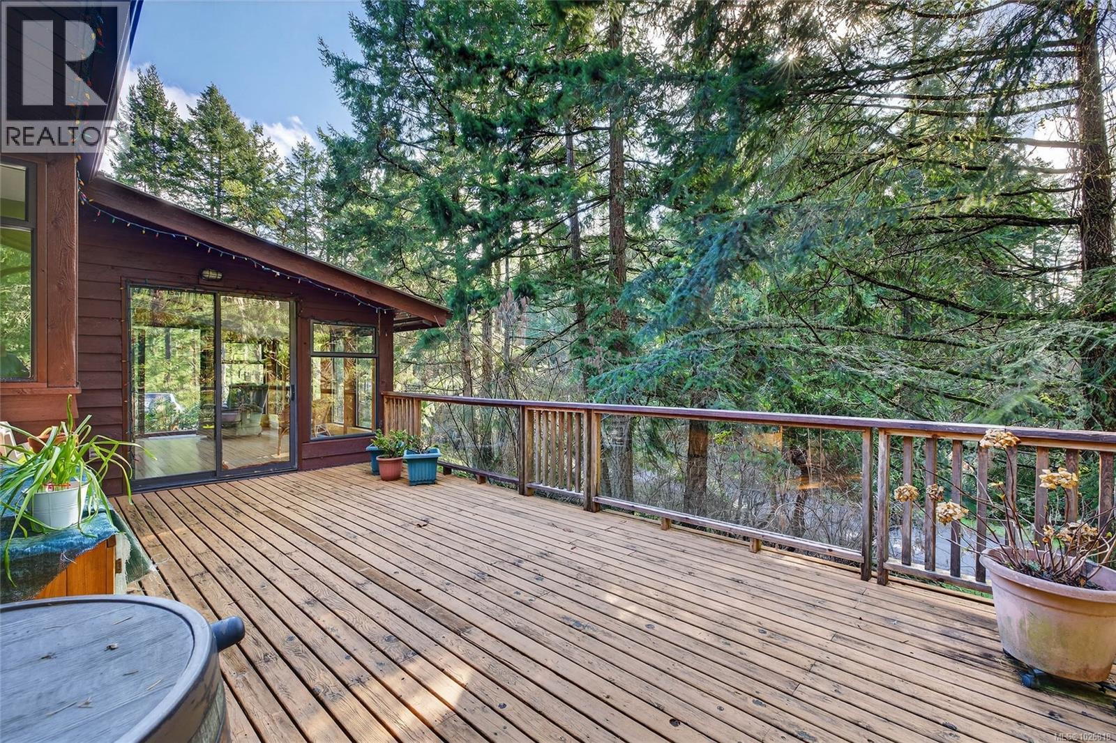  274 Trincomali Heights, Salt Spring