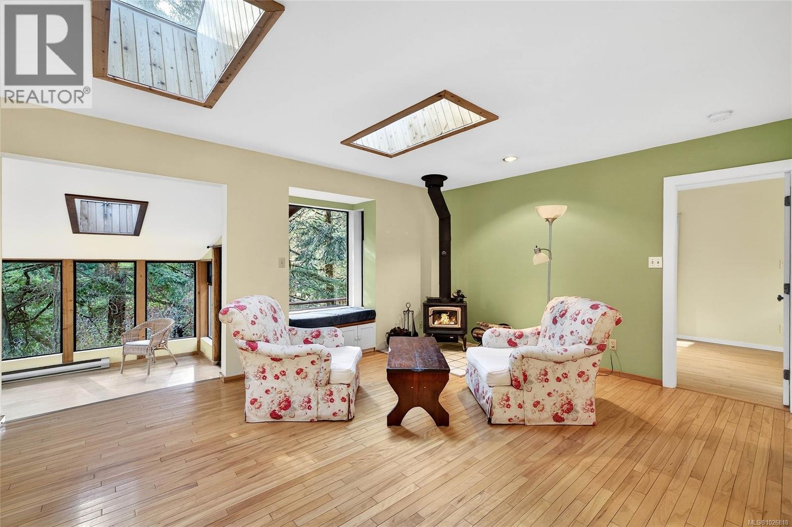  274 Trincomali Heights, Salt Spring