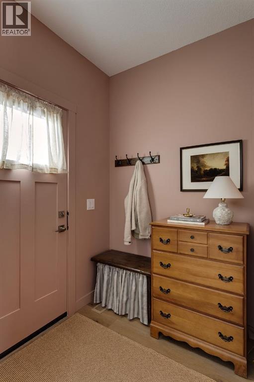 525 River Heights Drive, Cochrane