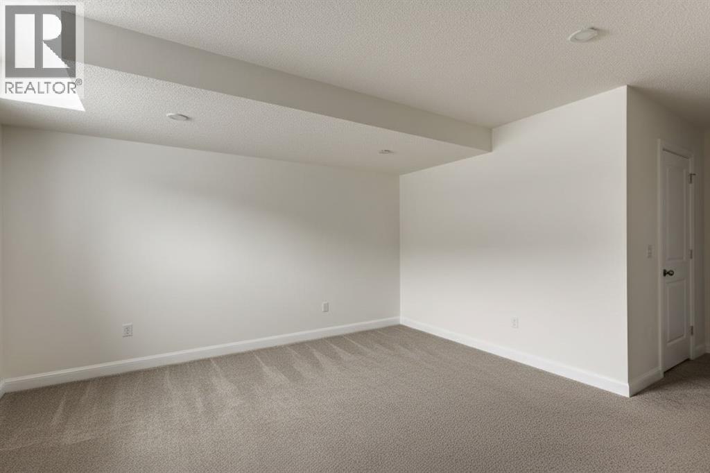 525 River Heights Drive, Cochrane