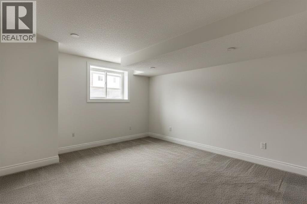 525 River Heights Drive, Cochrane