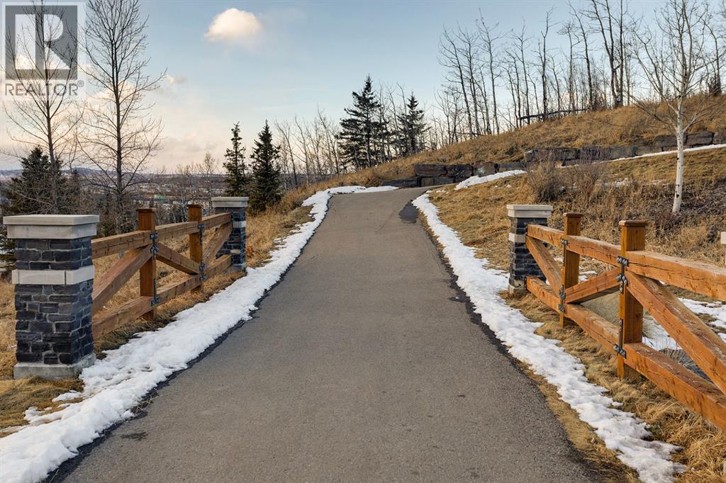 525 River Heights Drive, Cochrane