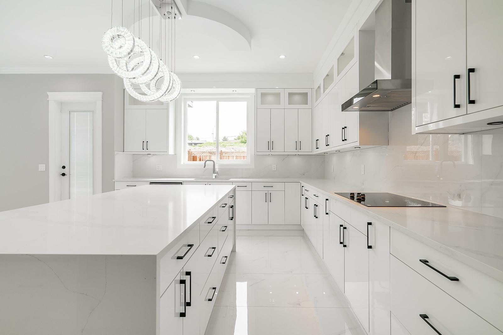 13978 113A AVENUE - Photo 4 of 11, Surrey, British Columbia